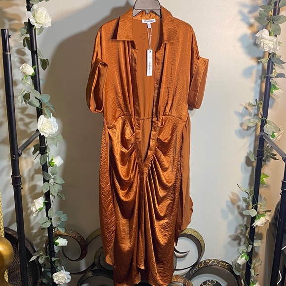 Steve Madden Dresses & Skirts - Steve Madden Copper Midi Dress